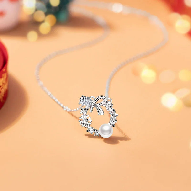 Frosty Charm Christmas Bow Pearl Necklace