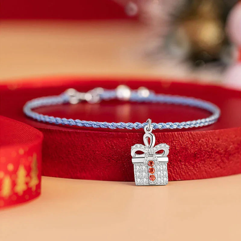 Christmas Gift Box Bracelet – Festive Charm for the Holidays