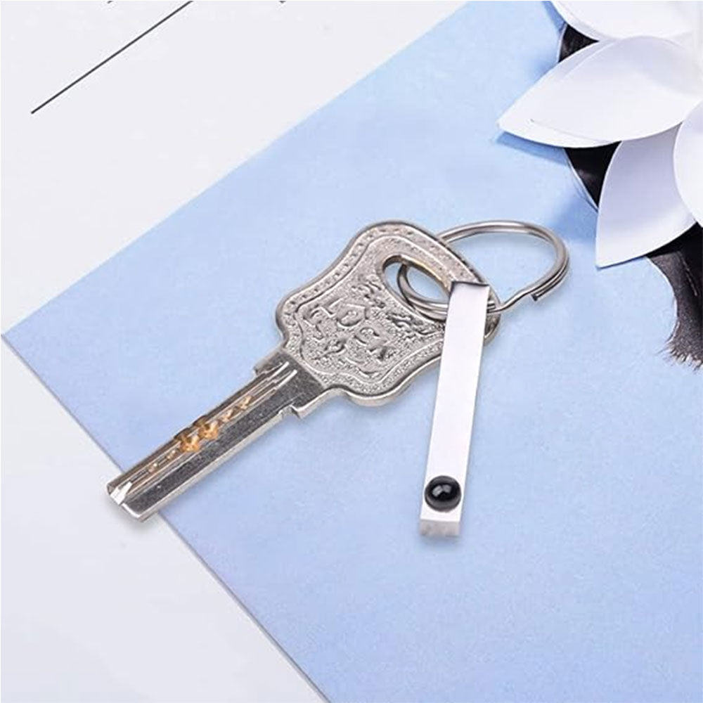 Forever With Me – Minimalist Pet Projection Keychain