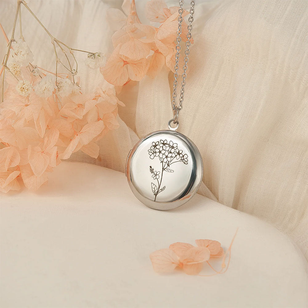 Custom Pet Photo Locket Necklace | Personalised Memory Pendant