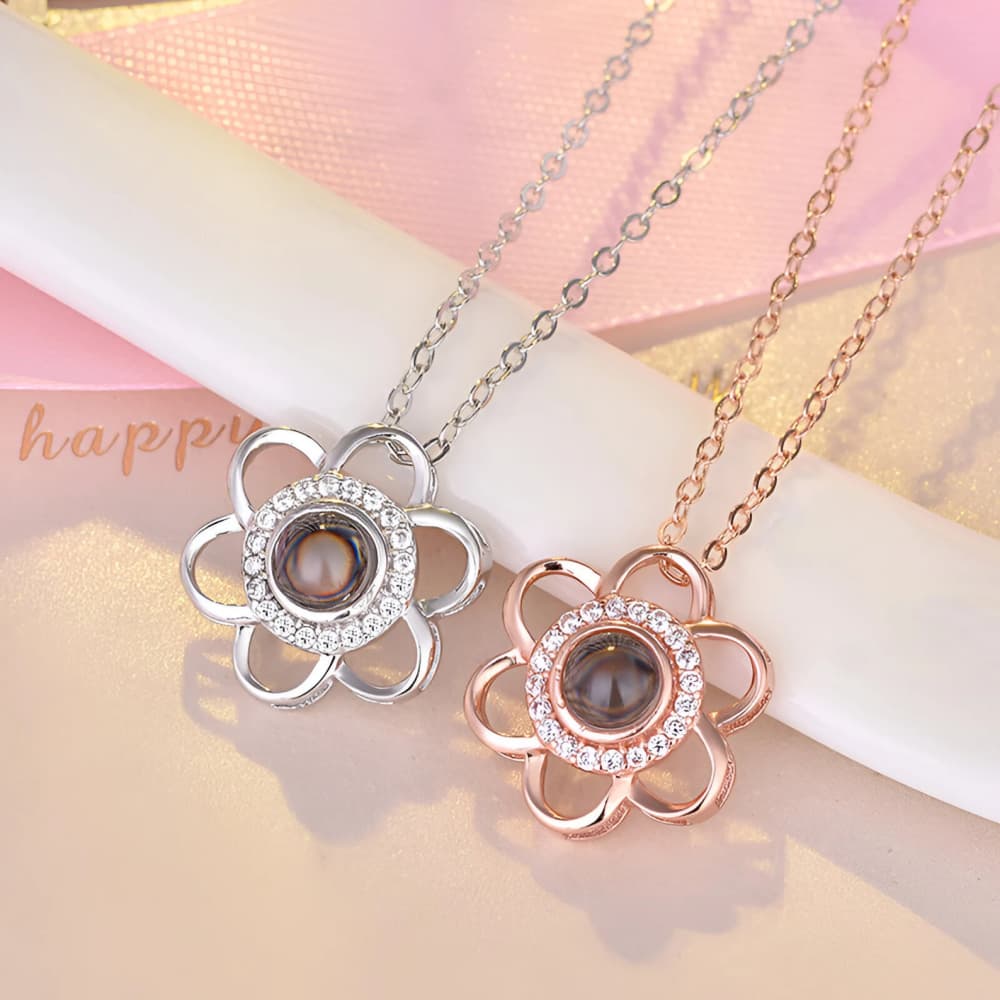 Blooming Memory – Custom Pet Photo Projection Necklace
